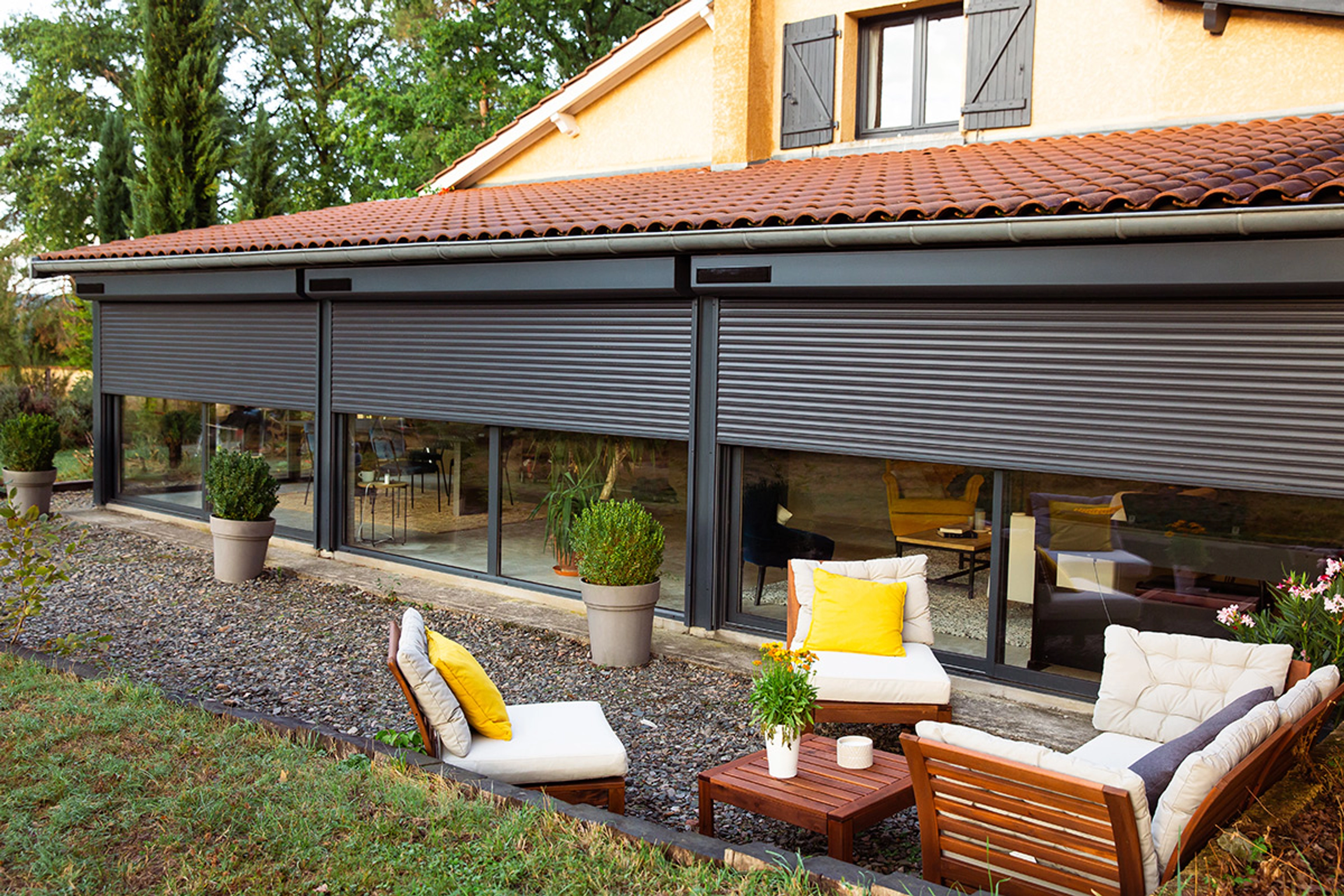 Avantages et inconvénients des volets roulants solaires