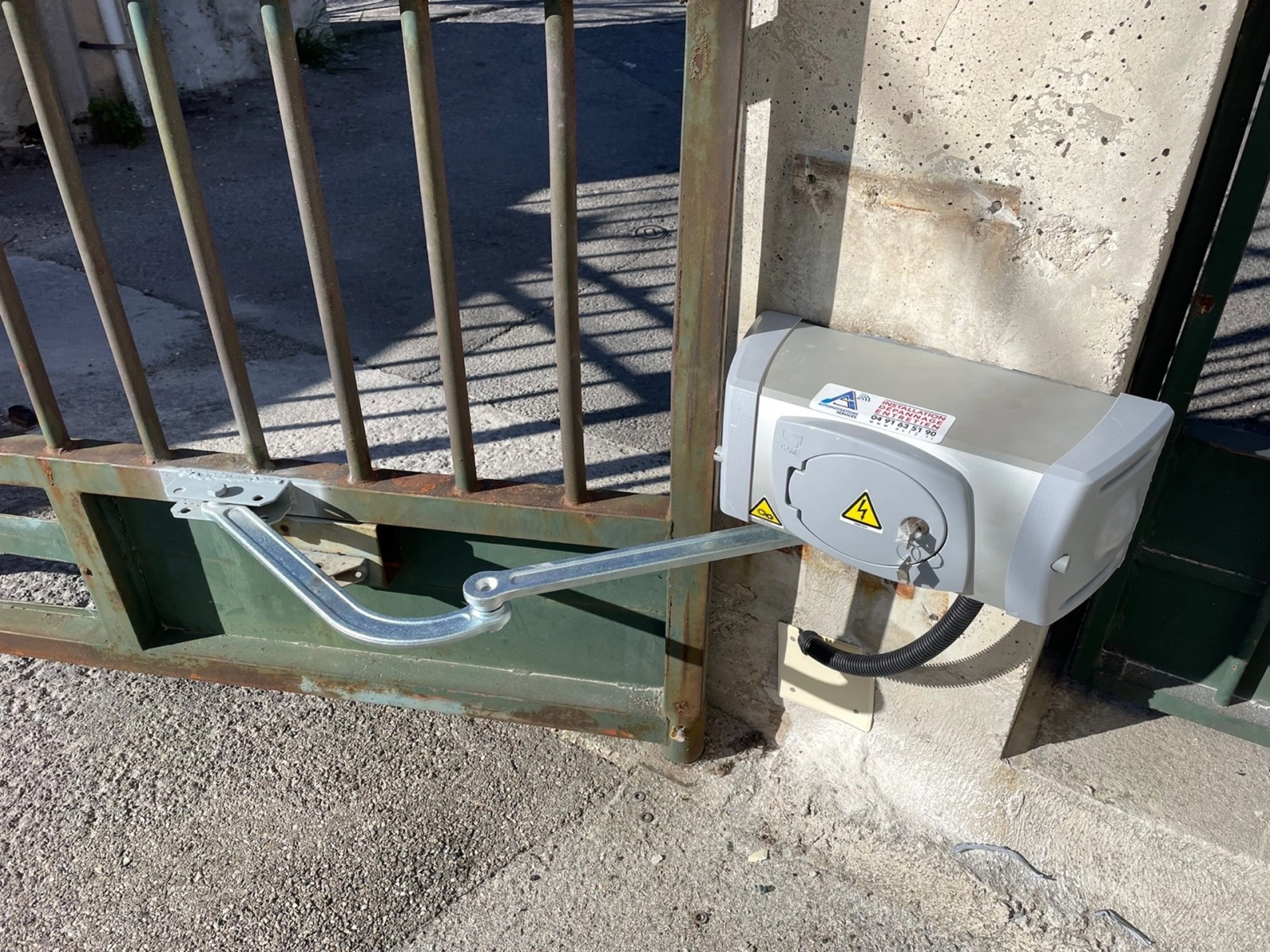 Comment réinitialiser moteur portail came ? Guide détaillé